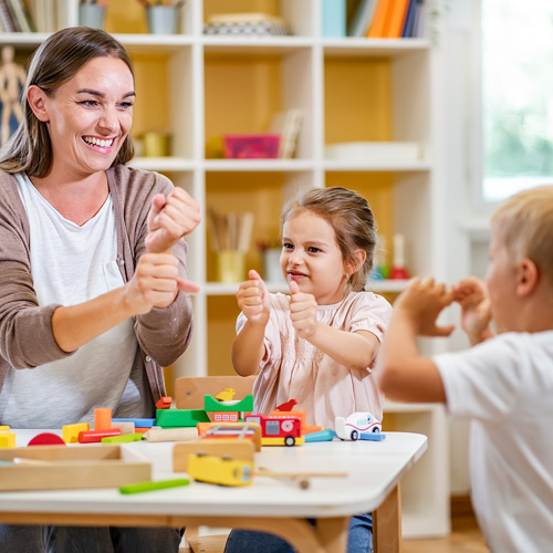 Learning-EarlyChildhood-Diploma-500x500px